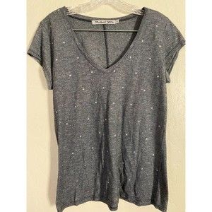 Woman's Michael Stars OS Star grey V neck t-shirt